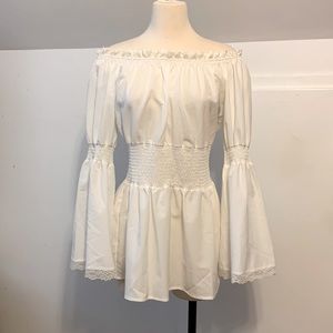 White Blouse with Lace Accent Lateran Sleeves
